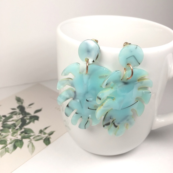 Acrylic Resin Leaf Dangle Drop Earrings - Picture 2 of 4